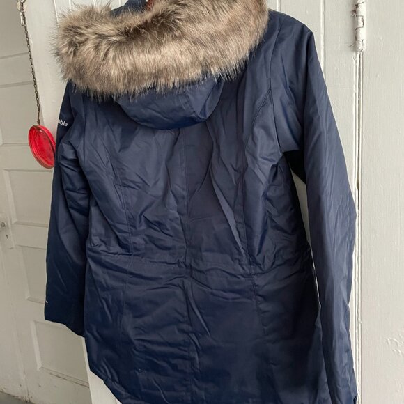Firm. NWT Columbia Suttle Mountain Thermal Winter Coat Parka. Navy Women's SMALL - Picture 1 of 11